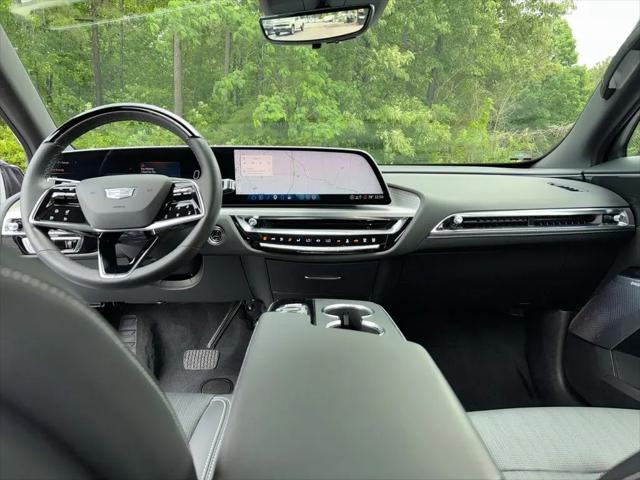 2025 Cadillac iQ Sport 2 RWD