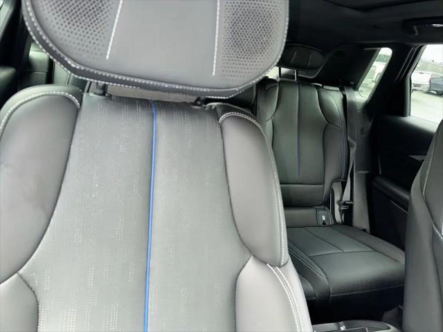 2025 Cadillac iQ Sport 2 RWD