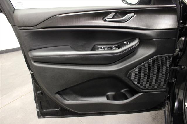2023 Jeep Grand Cherokee L Altitude 4x2
