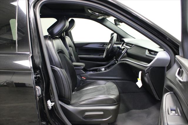 2023 Jeep Grand Cherokee L Altitude 4x2