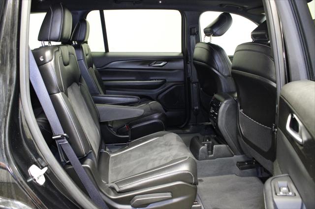 2023 Jeep Grand Cherokee L Altitude 4x2