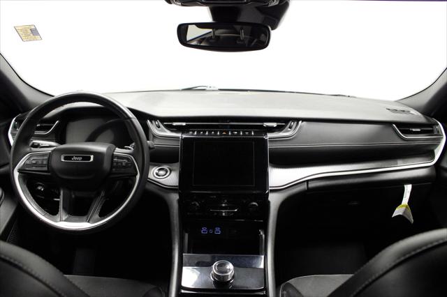 2023 Jeep Grand Cherokee L Altitude 4x2