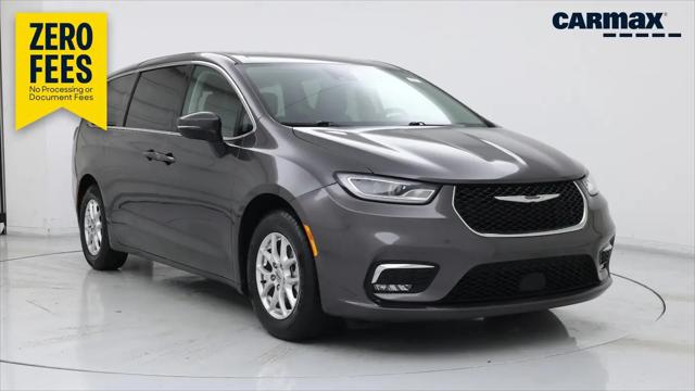 2023 Chrysler Pacifica Touring L for sale in Sanford, FL
