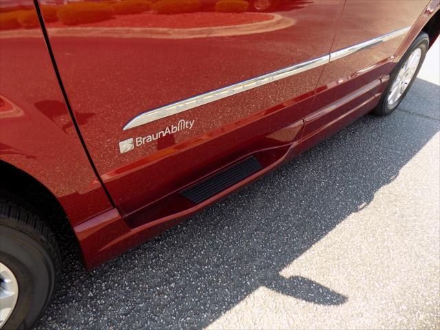2016 Chrysler Town & Country Touring