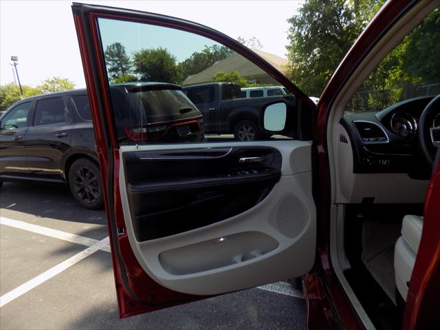 2016 Chrysler Town & Country Touring