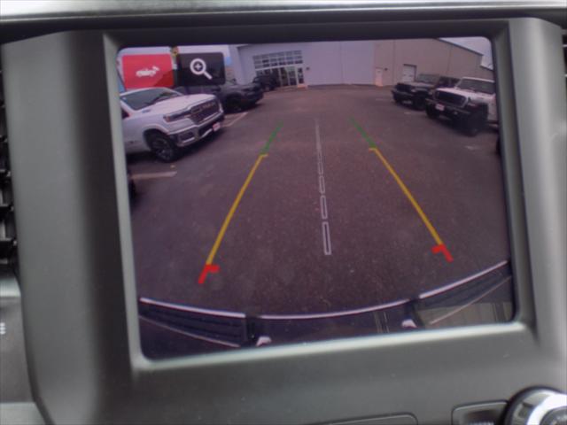 2023 Ram 1500 Big Horn Crew Cab 4x4 5'7" Box