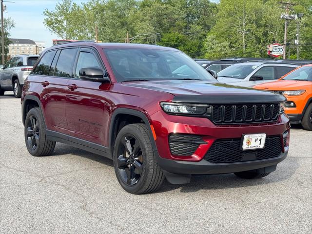 2023 Jeep Grand Cherokee Altitude 4x4 2023 Jeep Grand Cherokee Altitude 4x4