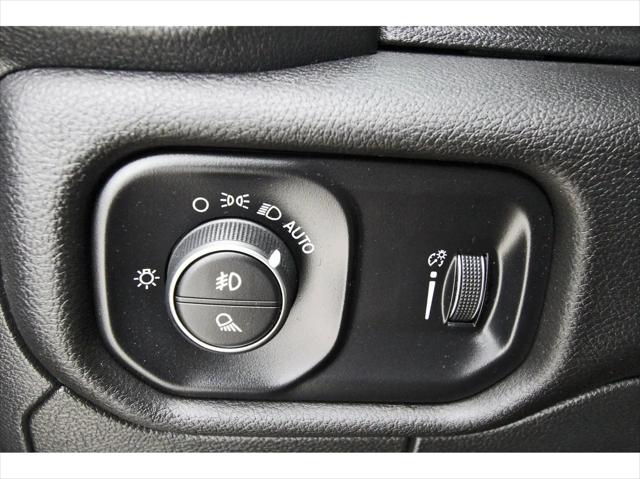 2023 Ram 1500 Lone Star Crew Cab 4x4 5'7" Box