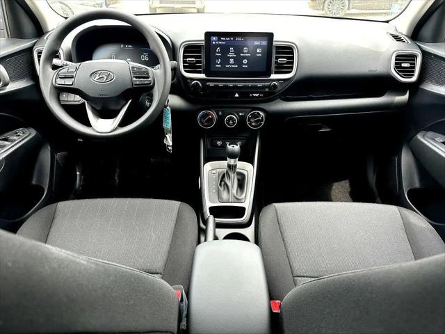 2026 Hyundai Venue SE
