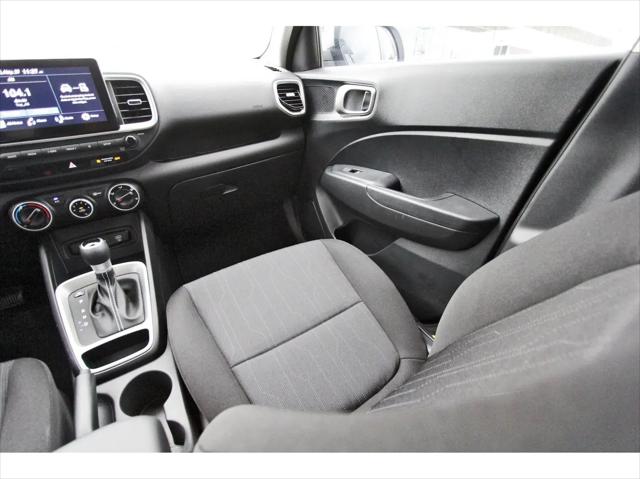 2026 Hyundai Venue SE