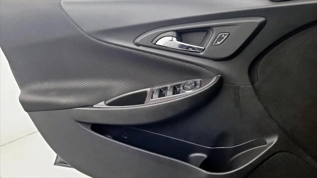 2021 Chevrolet Malibu FWD 1FL