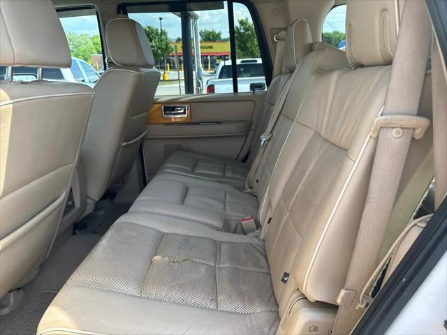 2007 Lincoln Navigator 4WD 4dr