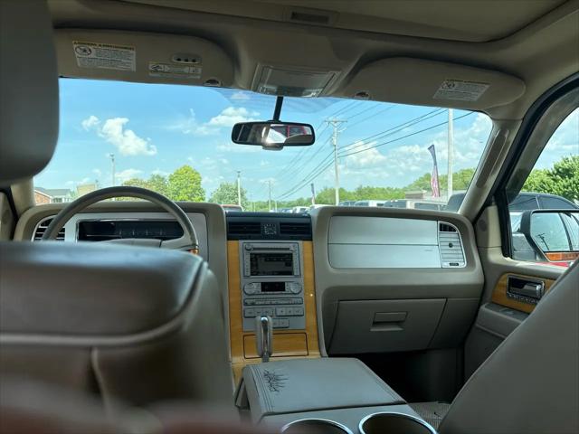 2007 Lincoln Navigator 4WD 4dr