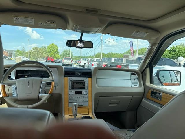 2007 Lincoln Navigator 4WD 4dr