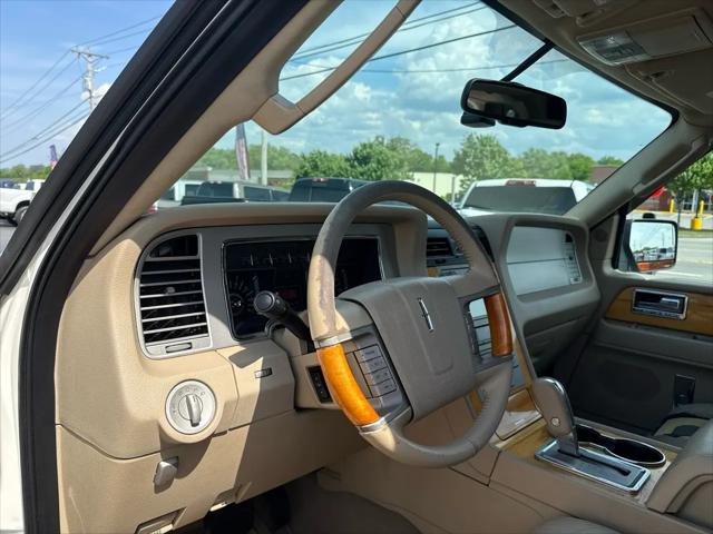 2007 Lincoln Navigator 4WD 4dr