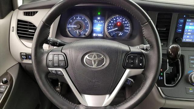 2017 Toyota Sienna XLE 8 Passenger