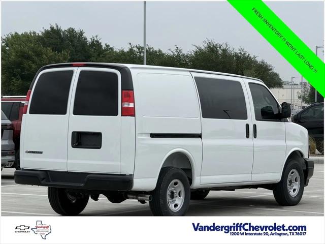 2026 Chevrolet Express Cargo Van 2500 Regular Wheelbase, WT, RWD