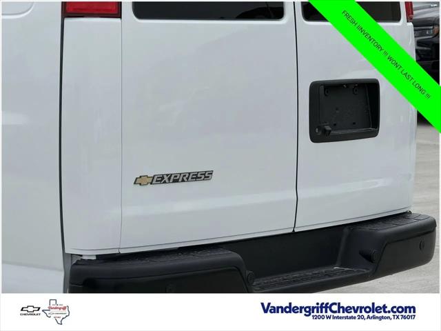 2026 Chevrolet Express Cargo Van 2500 Regular Wheelbase, WT, RWD