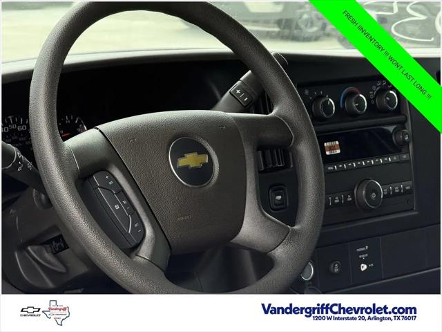 2026 Chevrolet Express Cargo Van 2500 Regular Wheelbase, WT, RWD