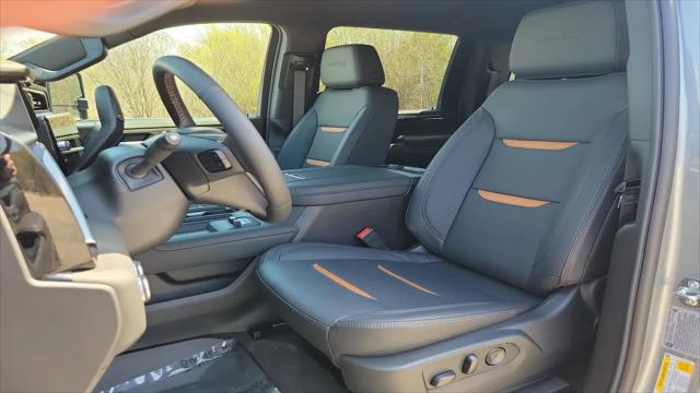 2026 GMC Sierra 2500HD Crew Cab, Standard Bed, AT4, 4WD