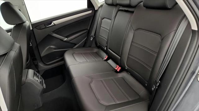 2022 Volkswagen Passat 2.0T SE