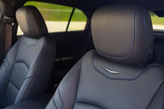 2024 Cadillac XT4 FWD Sport