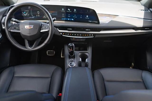 2024 Cadillac XT4 FWD Sport