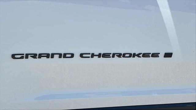 2026 Jeep Grand Cherokee L Altitude 4x4