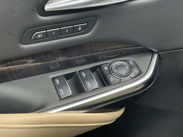 2024 Cadillac XT4 AWD Premium Luxury