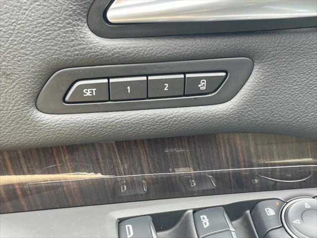 2024 Cadillac XT4 AWD Premium Luxury