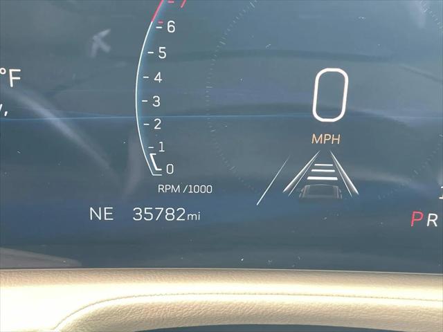 2024 Cadillac XT4 AWD Premium Luxury