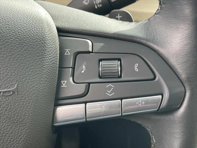 2024 Cadillac XT4 AWD Premium Luxury