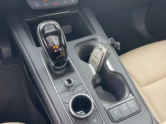 2024 Cadillac XT4 AWD Premium Luxury