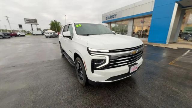 2025 Chevrolet Suburban 4WD LT