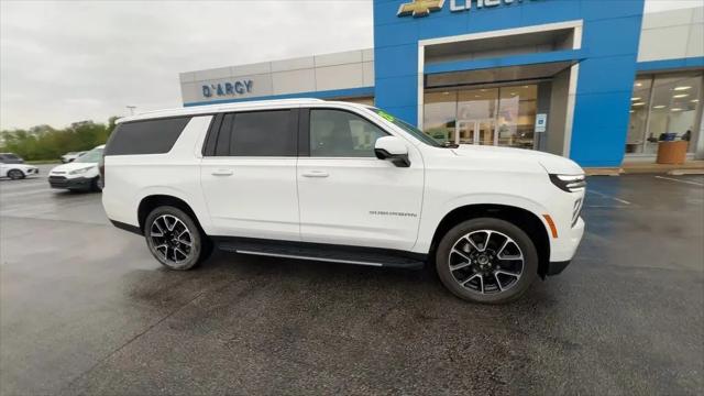 2025 Chevrolet Suburban 4WD LT