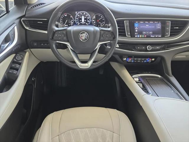 2022 Buick Enclave FWD Avenir