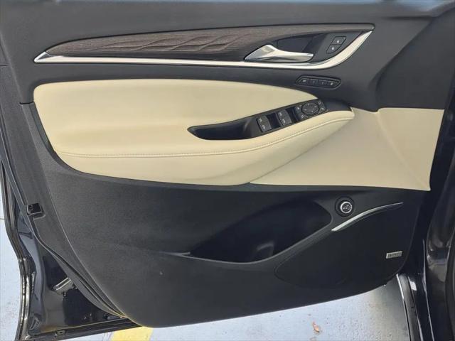 2022 Buick Enclave FWD Avenir