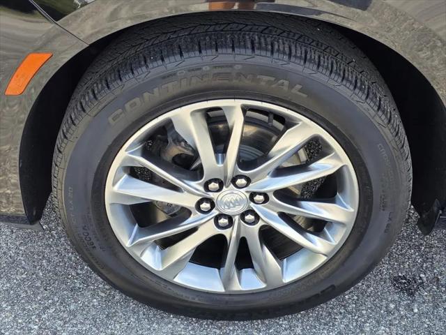 2022 Buick Enclave FWD Avenir