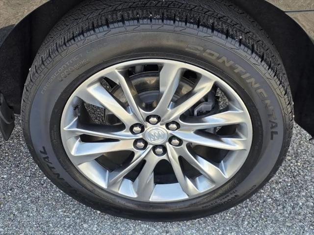 2022 Buick Enclave FWD Avenir