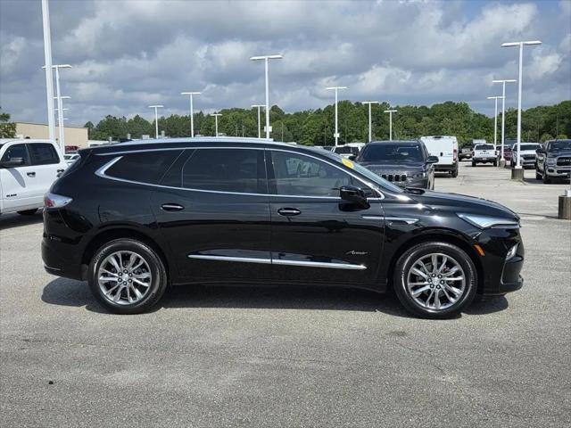 2022 Buick Enclave FWD Avenir