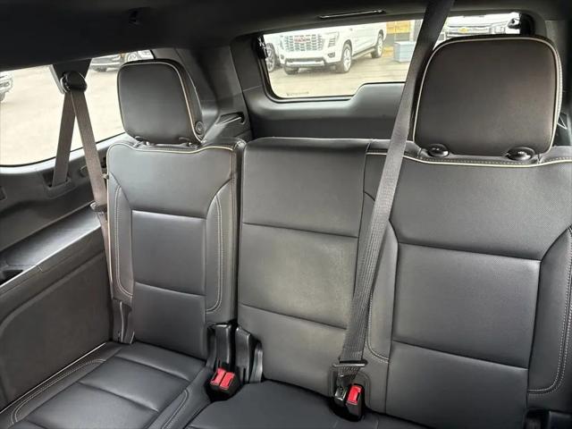 2023 Chevrolet Suburban 4WD Premier