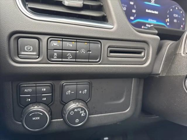 2023 Chevrolet Suburban 4WD Premier