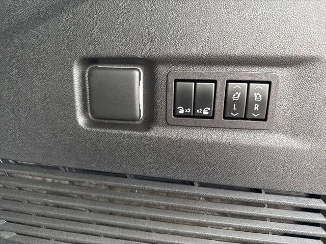 2023 Chevrolet Suburban 4WD Premier