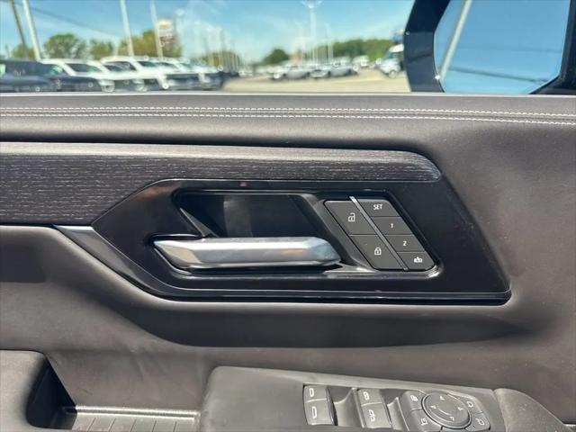 2025 GMC Yukon XL AT4 Ultimate 4WD