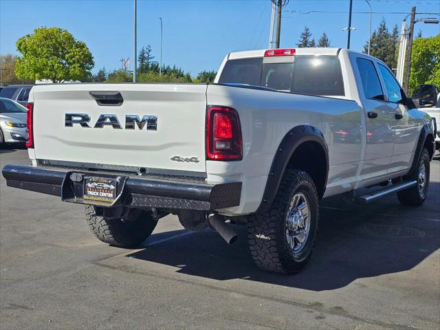 2025 Ram 3500 Tradesman Crew Cab 4x4 8' Box