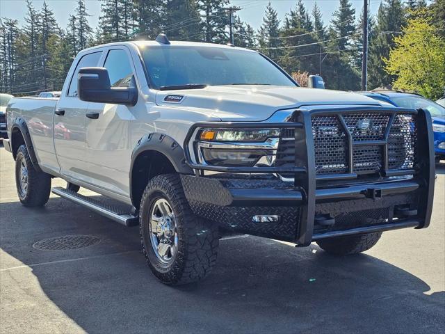 2025 Ram 3500 Tradesman Crew Cab 4x4 8' Box