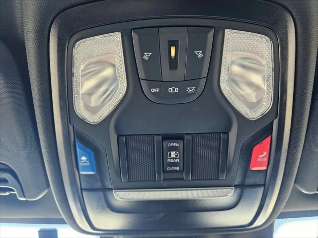 2025 Ram 3500 Tradesman Crew Cab 4x4 8' Box
