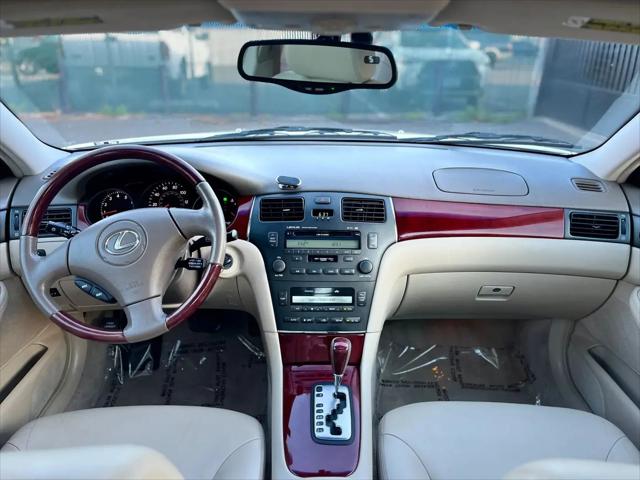 2002 Lexus ES 300 ES 300