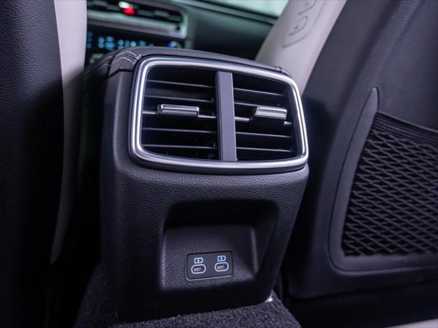 2025 Genesis G70 3.3T RWD Sport Advanced