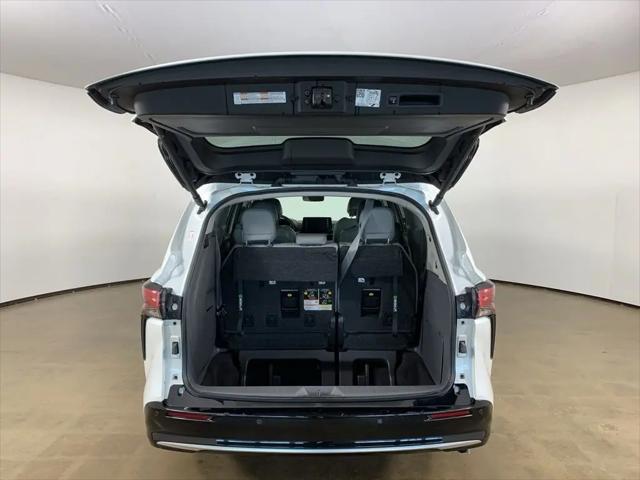 2023 Toyota Sienna Limited